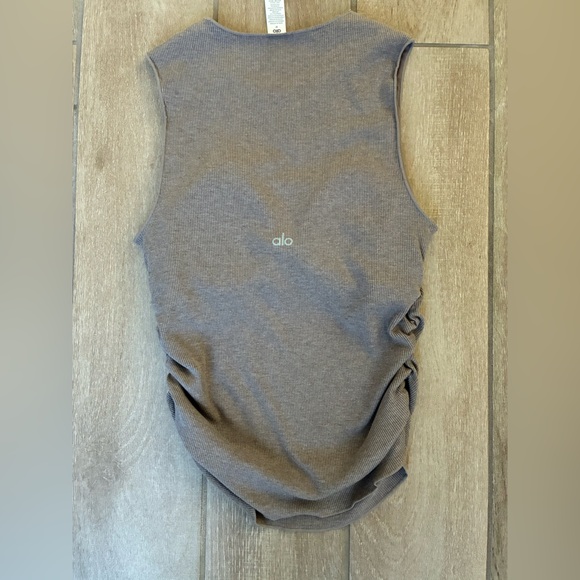 ALO Ribbed En Pointe Tank - Picture 4 of 4